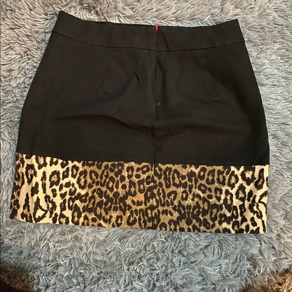 Black leopard print trim skirt - Picture 2 of 4